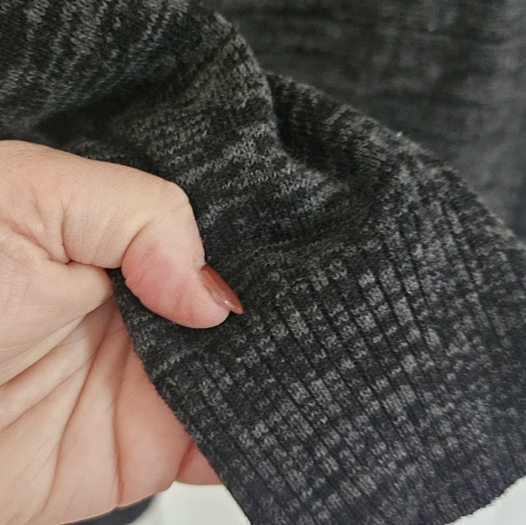 Apt 9 - NWT, Gray, Stylish Long Cardigan with Buttons. - Picture 5 of 8